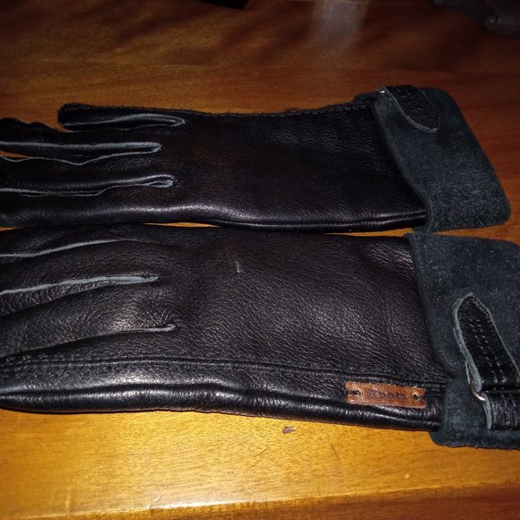 Roots Leather Gloves - Picture 1 of 8